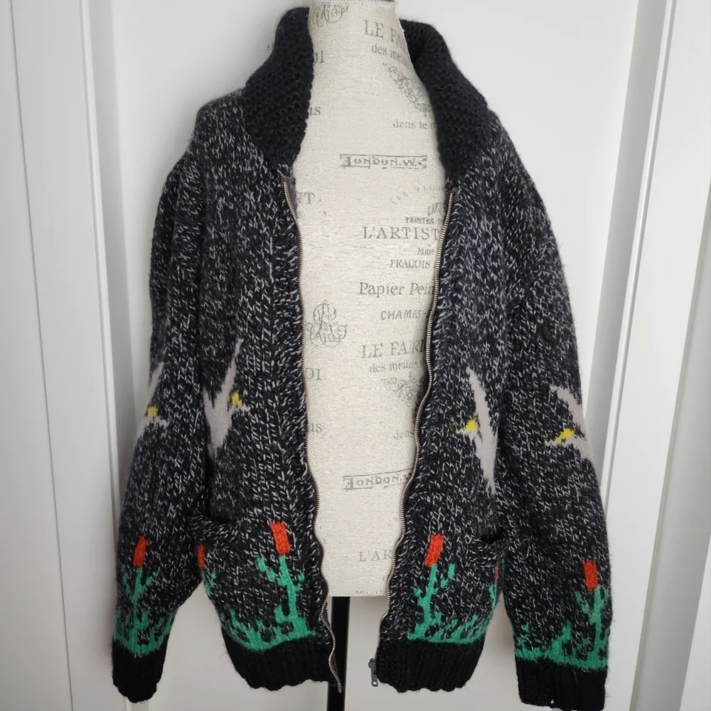 Bird Tulip Zipup Cowichan Cardigan - Picture 5 of 11